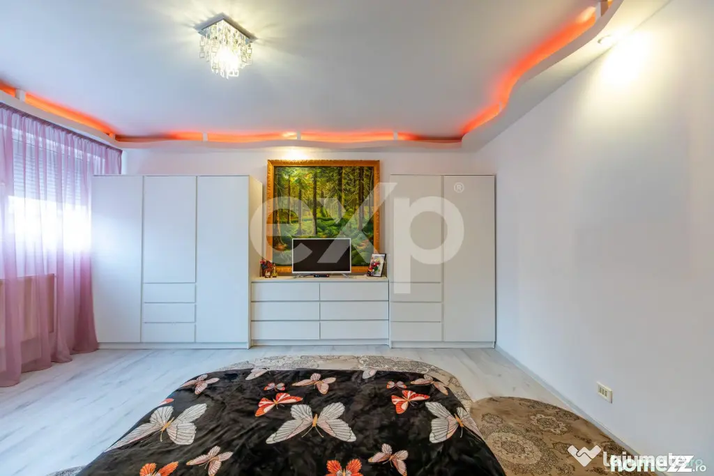 Casă / Vilă cu 6 camere de vânzare