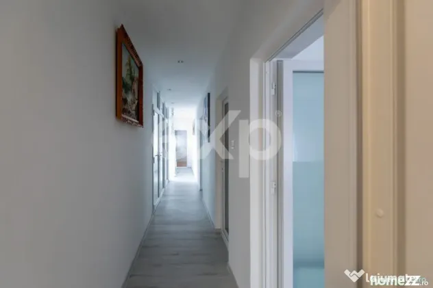 Casă / Vilă cu 6 camere de vânzare