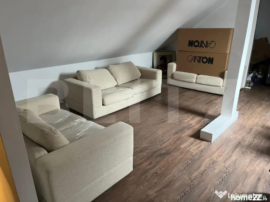 Casa in Nojorid cu curte in fata casei pentru auto, 306 mp t - Nojorid (Bihor)