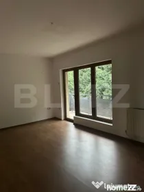 Apartament 3 camere,114 m,2 bai,3 terase,semicentral