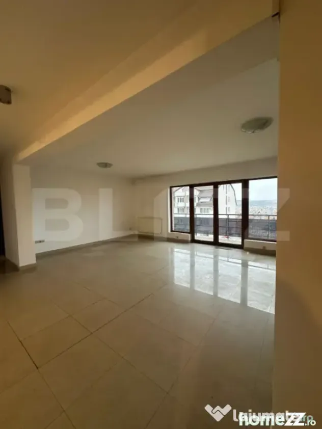 Apartament 3 camere,114 m,2 bai,3 terase,semicentral - Cluj-Napoca (Cluj)