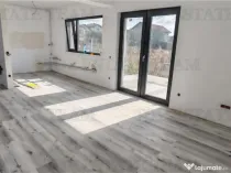 Apartament 2 camere si curte proprie de 80mp, in vila, cu to