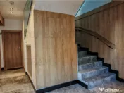 Apartament de 3 camere si curte proprie de 70 mp, bloc bouti 