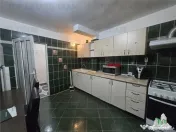 Apartament 3 camere foarte spatios 
