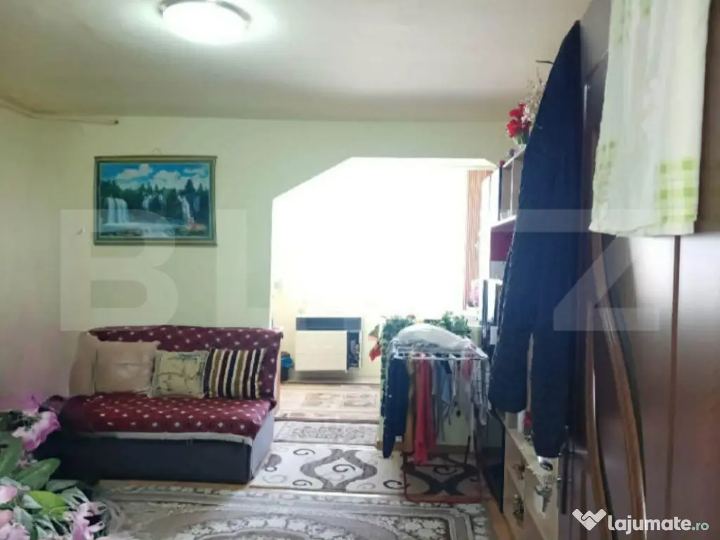 Garsoniera 32 mp, loc de parcare, zona Blocuri - Campia Turz