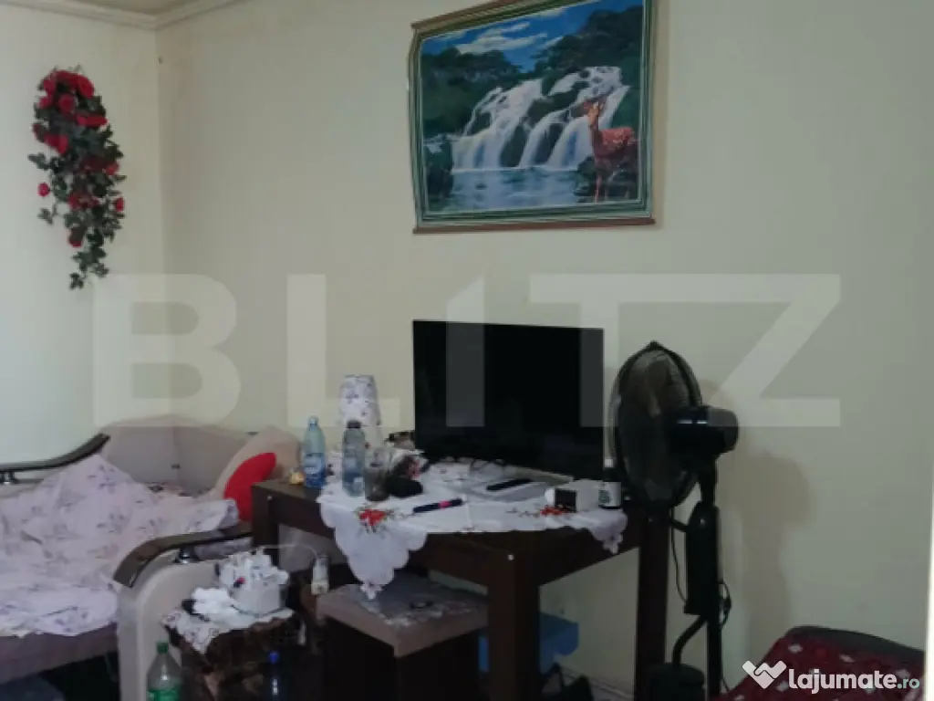 Garsoniera 32 mp, loc de parcare, zona Blocuri - Campia Turz