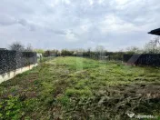 Casă 4 dormitoare, 2000 mp teren, zona Centru 