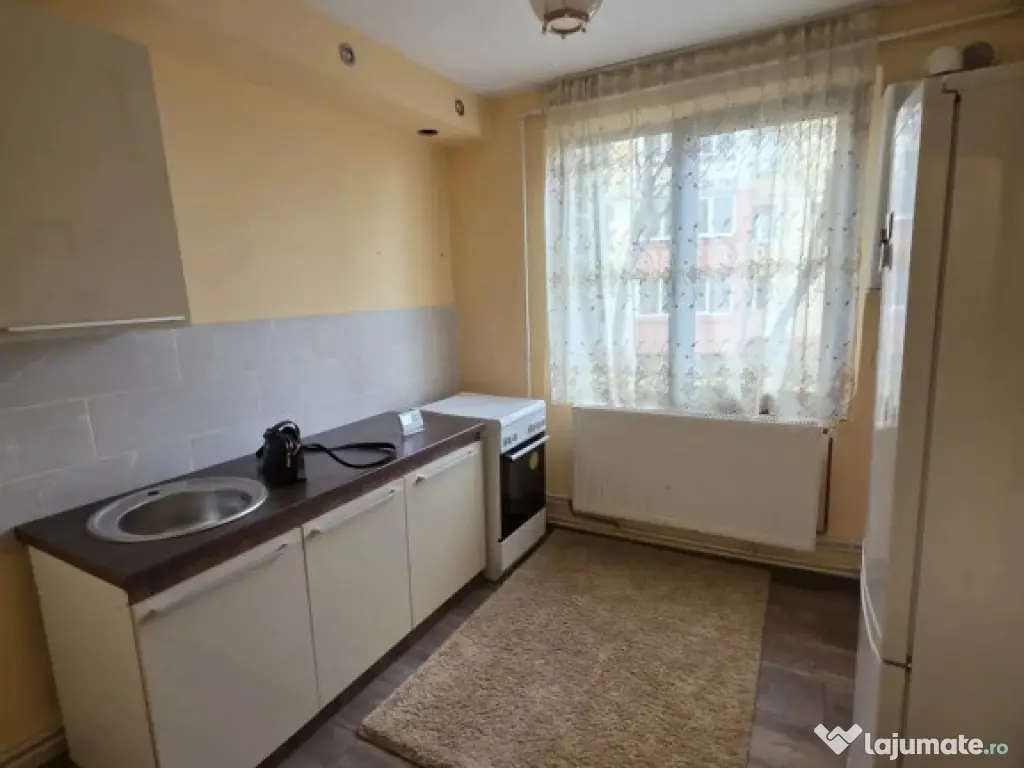 Garsoniera Astra Planete renovata,68000 Euro