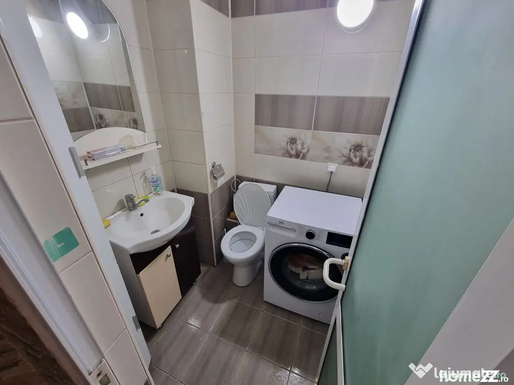 Apartament 3 camere zona Trocadero - Constanta (Constanta)
