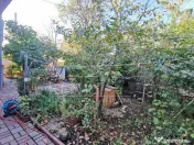 Casa Strada Muntii Carpati, 3 camere, curte proprie 