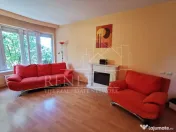 Casa Strada Muntii Carpati, 3 camere, curte proprie 