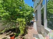 Casa Strada Muntii Carpati, 3 camere, curte proprie 