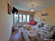 Casa Strada Muntii Carpati, 3 camere, curte proprie 