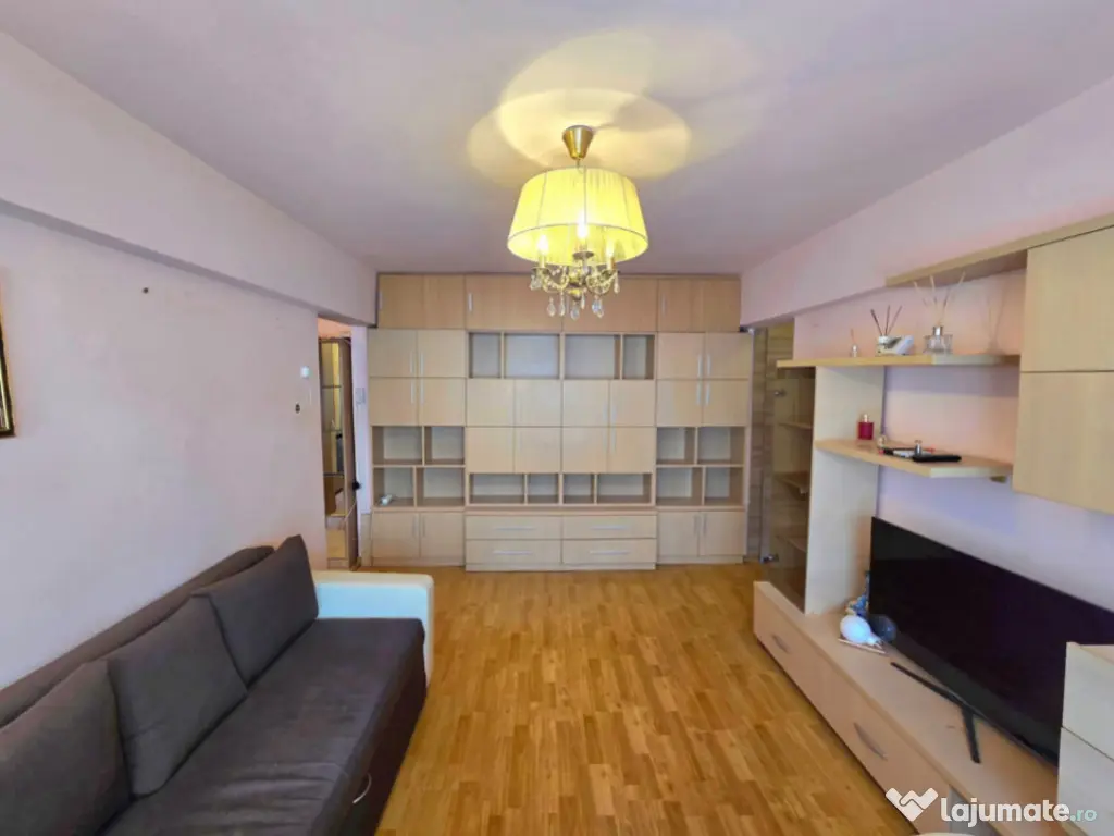 Apartament 2 camere | Piata Ovidiu - Ultracentral | Etaj int