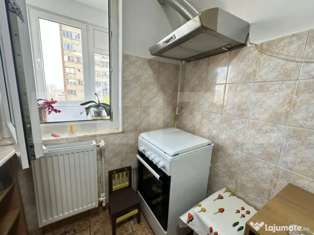 3 camere decomandat, luminos, zonă excelentă – Progresu,