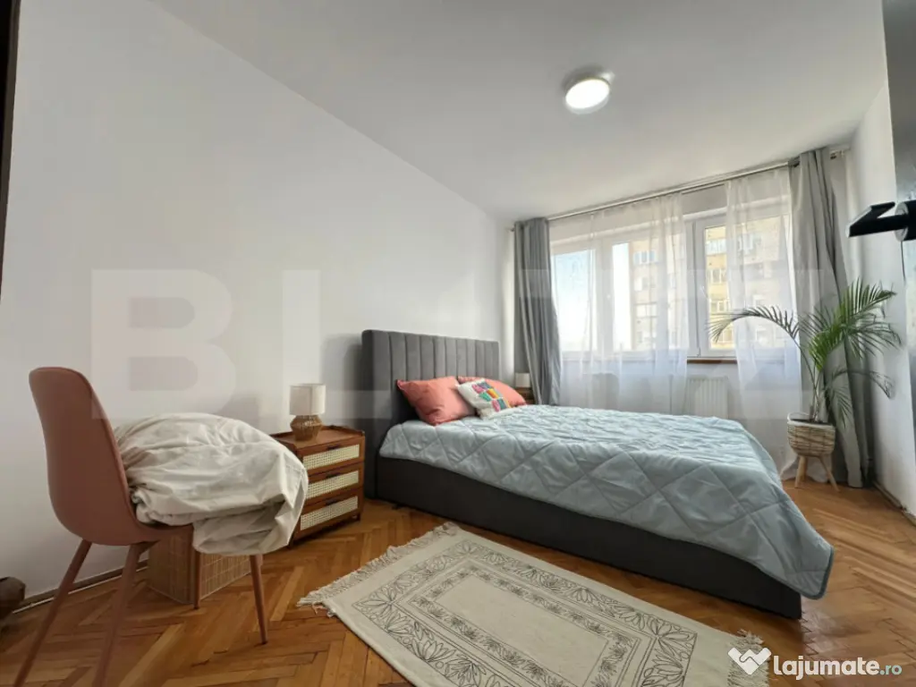 Apartament cu 3 camere, decomandat, zona Progresu, între Ga