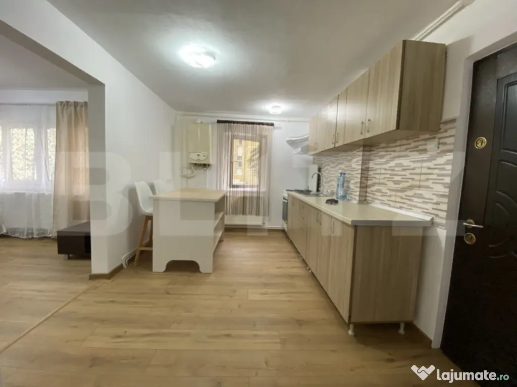 Apartament 2 camere, renovat complet – C.R. Vivu, parter ?