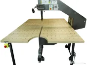 Masă de croit cu sistem de bandzig 