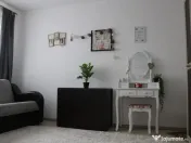 Apartament cu 2 camere, decomandat - zona Avantgarden 