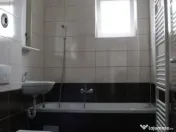 Apartament cu 2 camere, decomandat - zona Avantgarden 