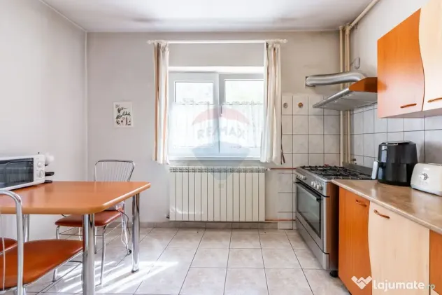 Apartament cu 3 camere de vânzare în zona Nerva Traian ...