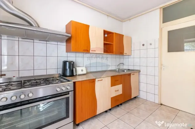 Apartament cu 3 camere de vânzare în zona Nerva Traian ...