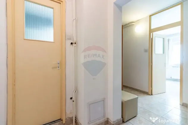 Apartament cu 3 camere de vânzare în zona Nerva Traian ...
