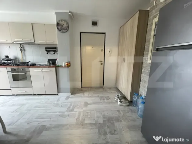 Apartament cu 3 camere, zona centrala