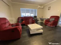 Apartament cu 3 camere, zona centrala