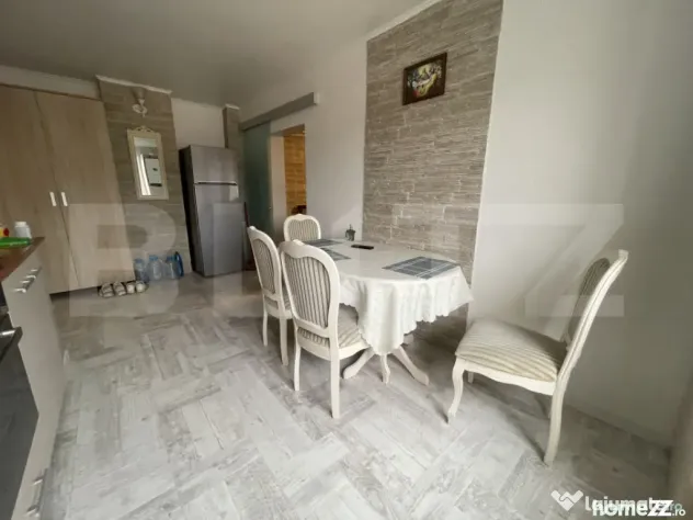 Apartament cu 3 camere, zona centrala