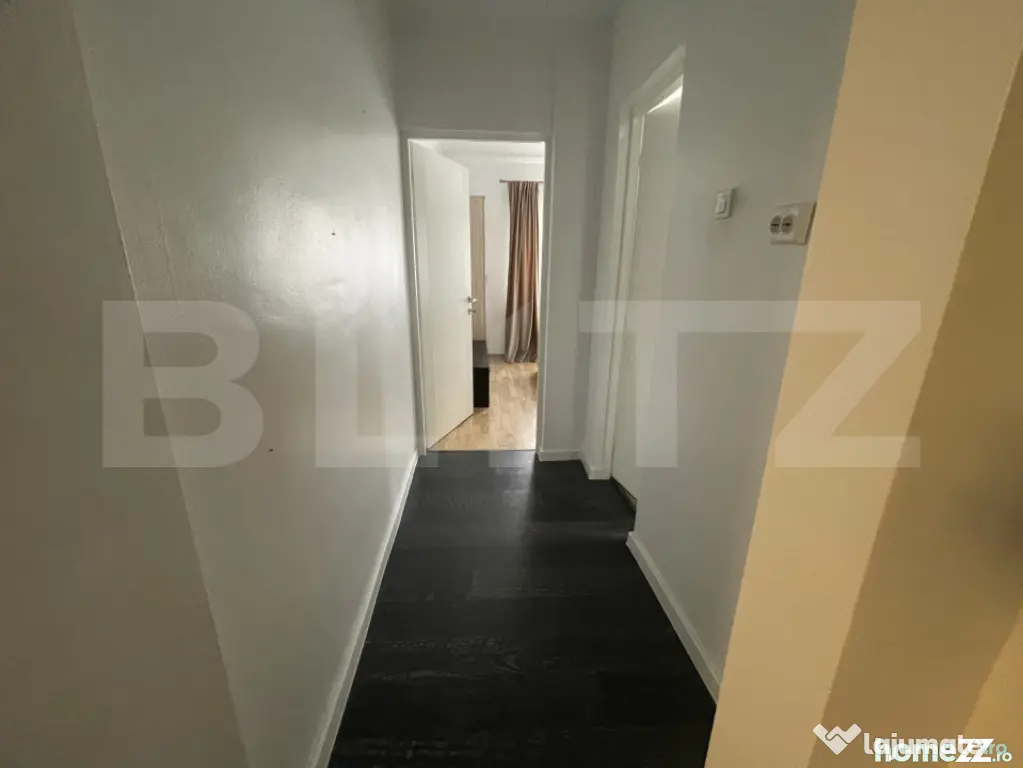 Apartament cu 3 camere, zona centrala