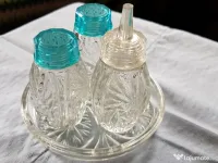 Serviciu sare,piper, otet,nou.Este import RDG.