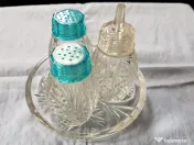 Serviciu sare,piper, otet,nou.Este import RDG. 