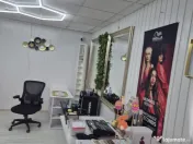 Vand Salon de infrumusetare 