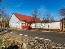 Casă de vânzare cu teren generos Variașu Mare, Iratoș (la 20km de Arad)