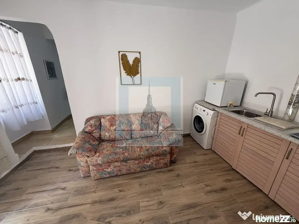 Apart. la casa , 4 camere, mobilate/utilate - zona Brașo... - Brasov (Brasov)