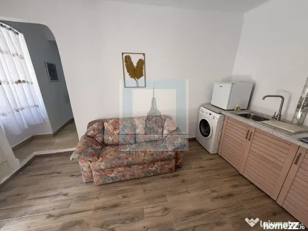 Apart. la casa , 4 camere, mobilate/utilate - zona Brașo... - Brasov (Brasov)