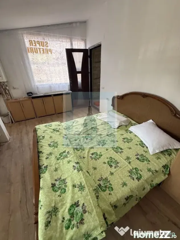 Apart. la casa , 4 camere, mobilate/utilate - zona Brașo... - Brasov (Brasov)