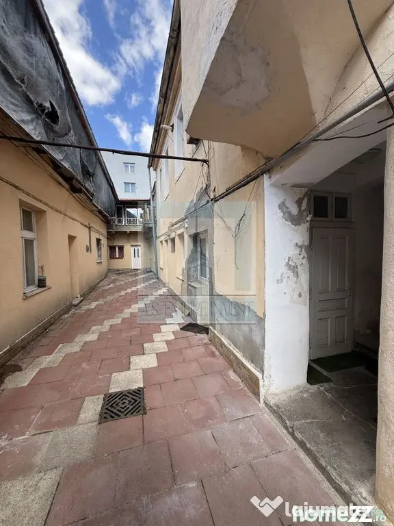 Apart. la casa , 4 camere, mobilate/utilate - zona Brașo... - Brasov (Brasov)