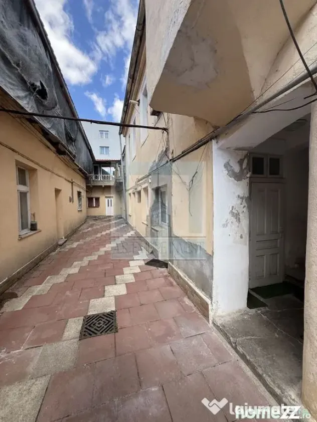 Apart. la casa , 4 camere, mobilate/utilate - zona Brașo... - Brasov (Brasov)