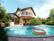 {766 MP TEREN} Vila cu 7 camere | LUX - Piscina 