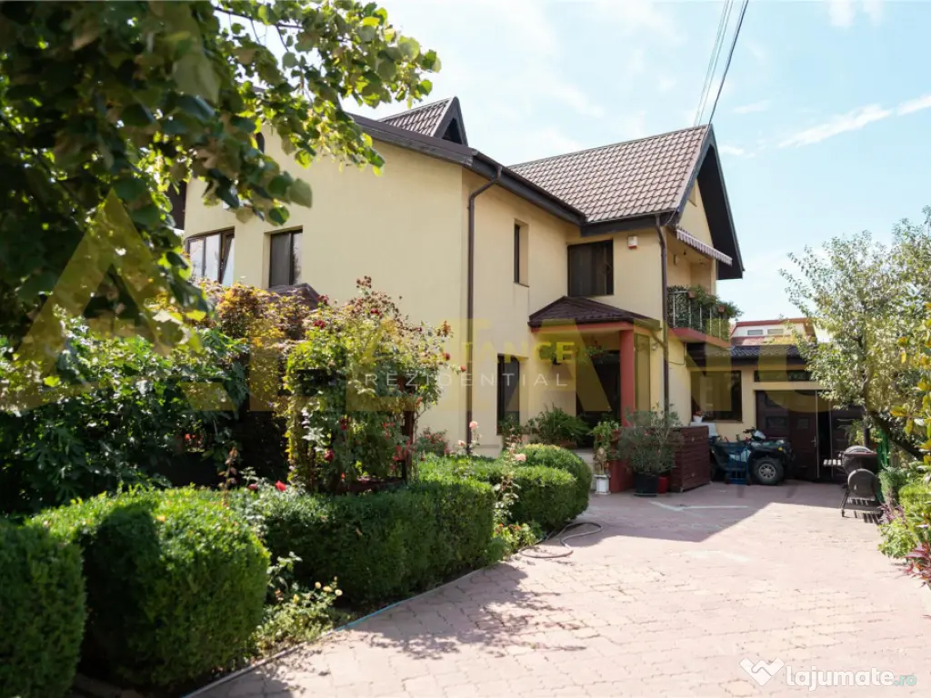 {766 MP TEREN} Vila cu 7 camere | LUX - Piscina