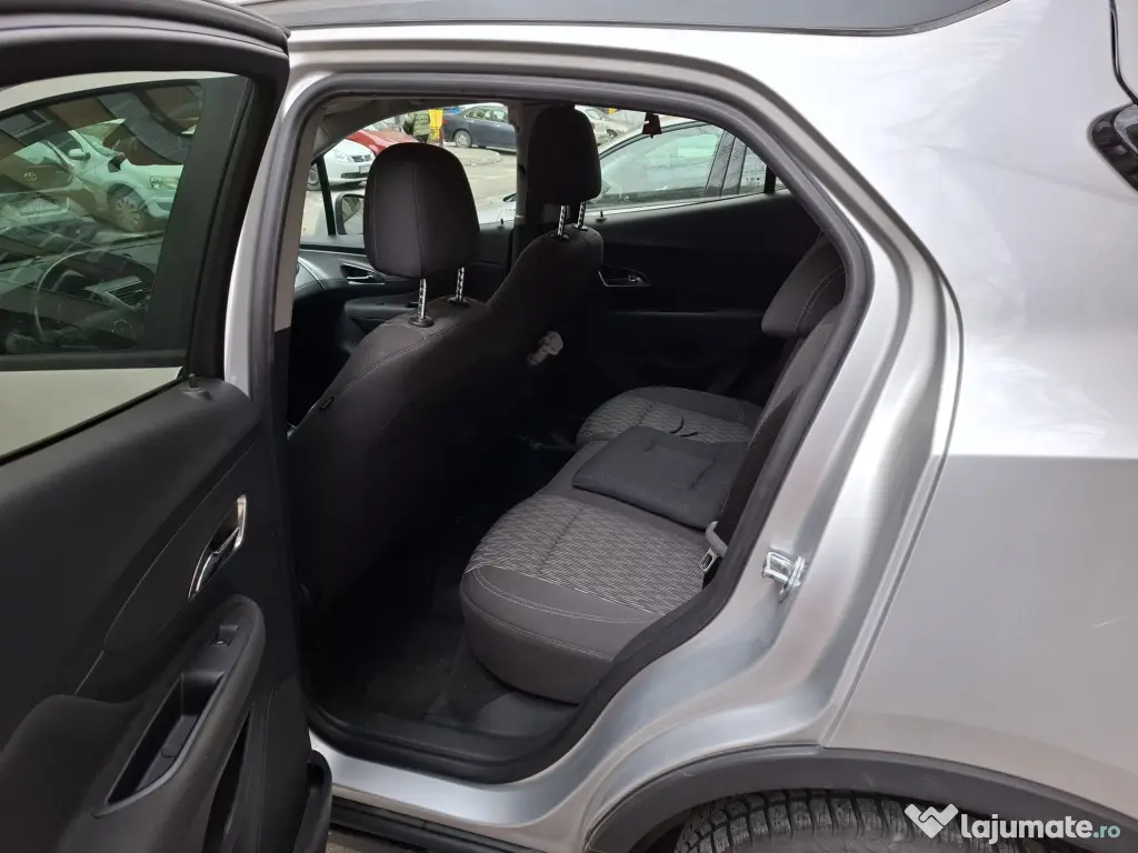 Vand Opel MOKKA 1.7 CDTI 4x4 versiune Enjoy cu dotari suplimentare