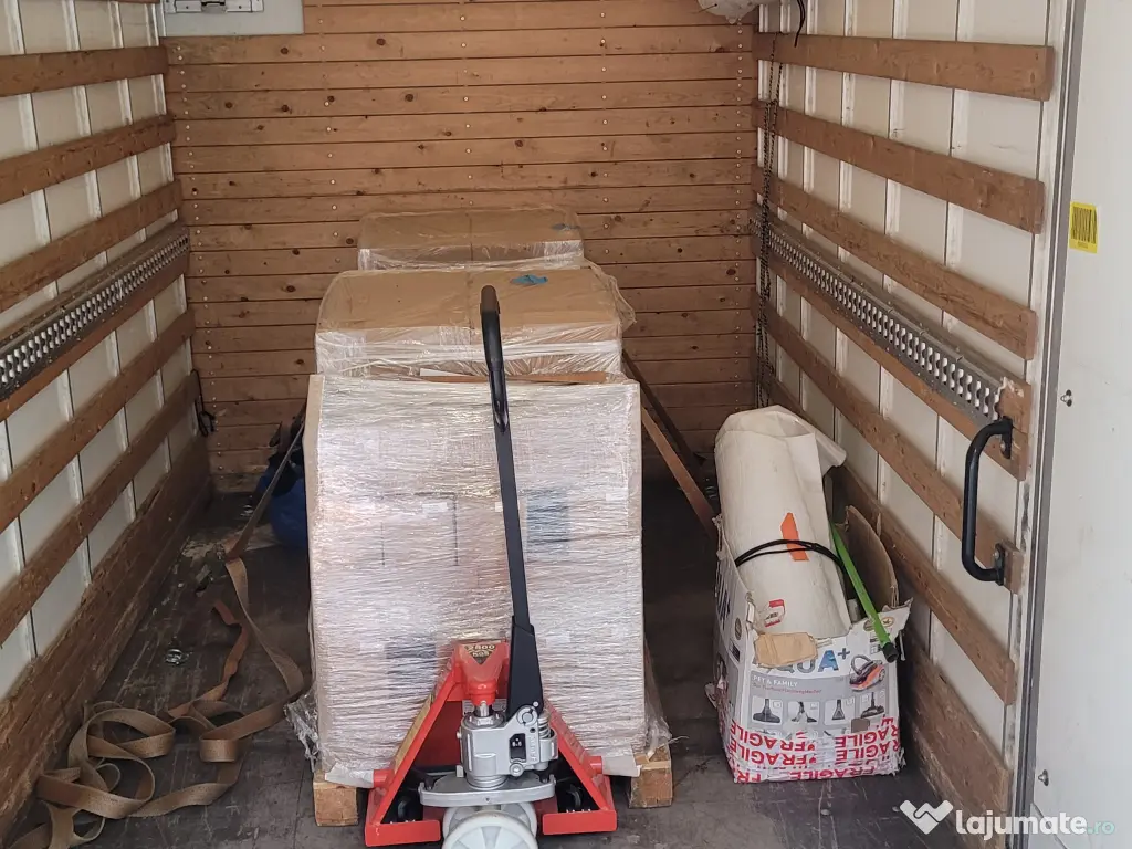 Renault Master cu lift Dholandia