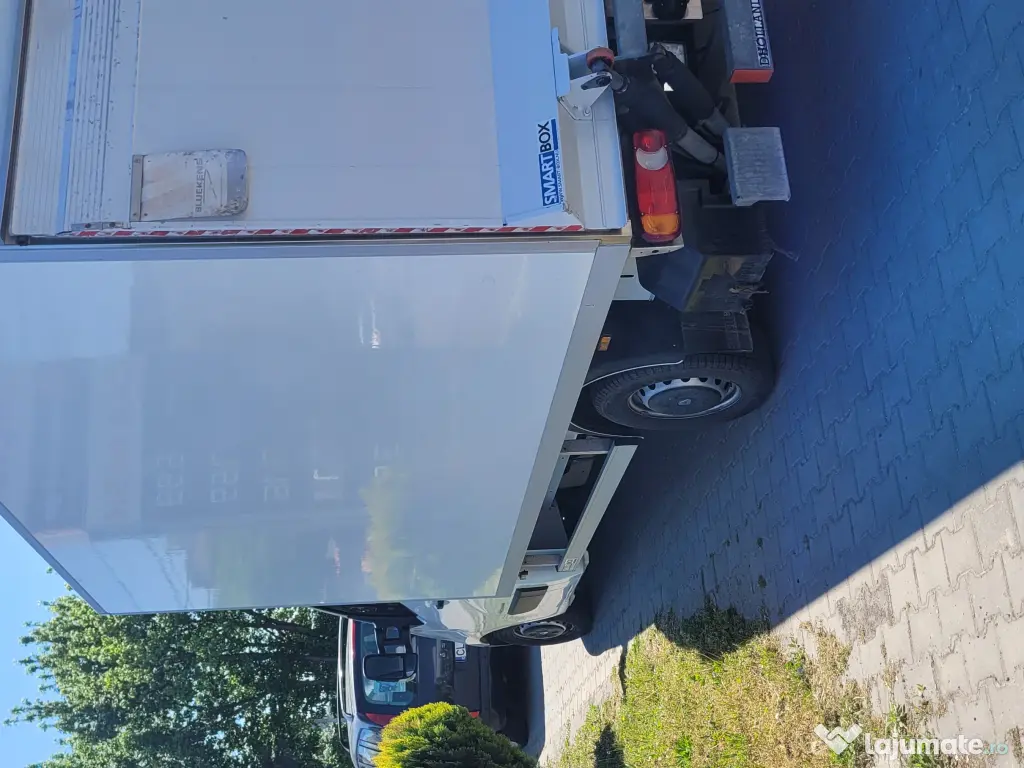 Renault Master cu lift Dholandia