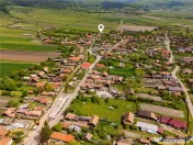 FILM! Pe 1.200mp teren rezidenta cu gradina inflorata,aproap 