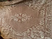 Cuvertura bumbac noua,in doua culori,cu doua fete si franjuri. 