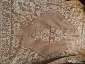 Cuvertura bumbac noua,in doua culori,cu doua fete si franjuri. 