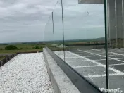 GlassWave - Sticla securizata / Balustrade din sticla / Dușuri din sticla 