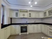 LIVE! Decomandat, in atmosfera sofisticata, LUX Class, parca 